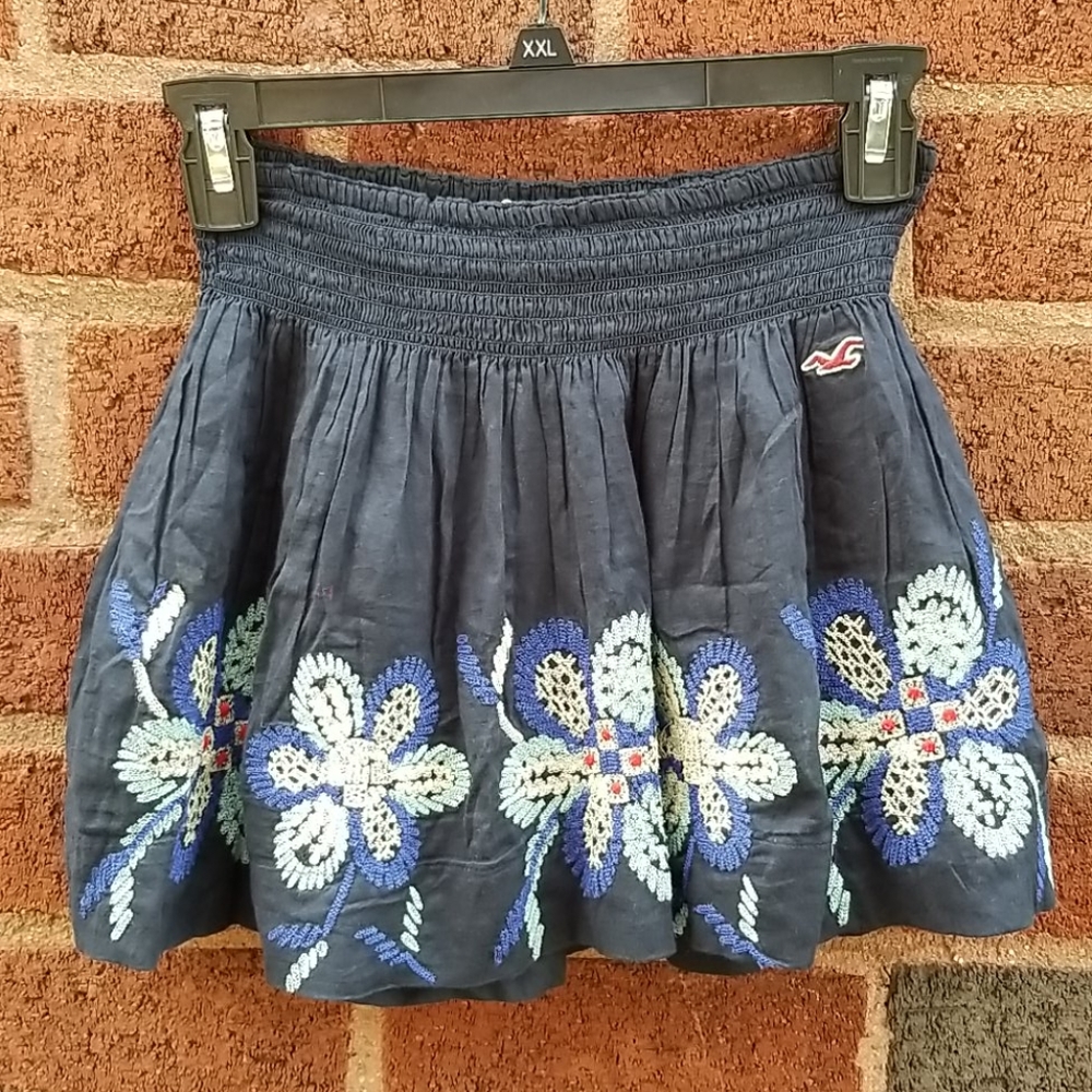 Hollister Sz XS Boho Embroidered Mini Skirt EUC